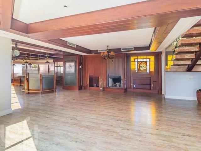 Apartamento à venda em Bela Vista com 257 m², 3 quartos, 3 suítes, 4 vagas