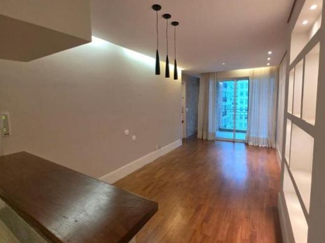 Apartamento à Venda no Brooklin com 2 Quartos sendo 2 Suítes e 2 Vagas de Garagem