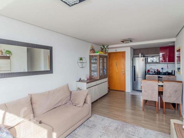 Apartamento à venda em Camaquã com 76 m², 3 quartos, 1 suíte, 2 vagas