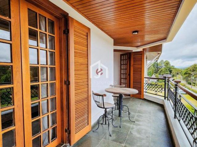 Apartamento à venda em Campos do Jordão