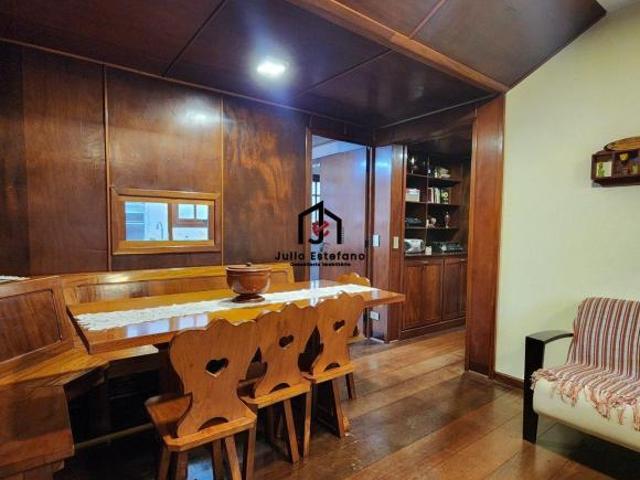 Apartamento à venda em Campos do Jordão