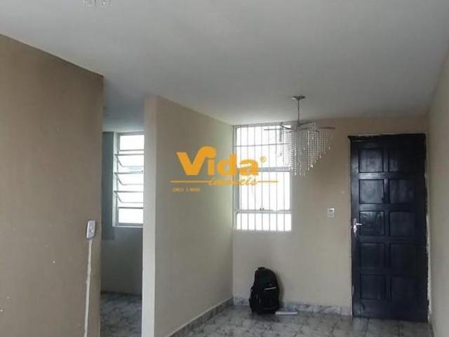 Apartamento à Venda em Carapicuíba 2 Dormitórios | R$270 mil