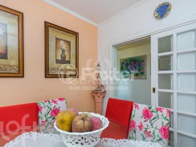 Apartamento à venda em Cavalhada com 65 m², 2 quartos