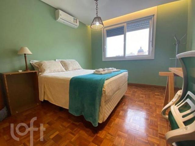 Apartamento à venda em Centro com 77 m², 2 quartos, 1 suíte