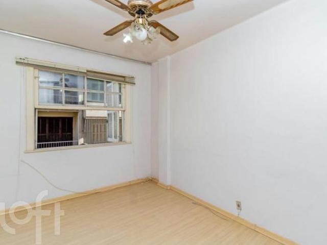 Apartamento à venda em Centro com 80 m², 2 quartos
