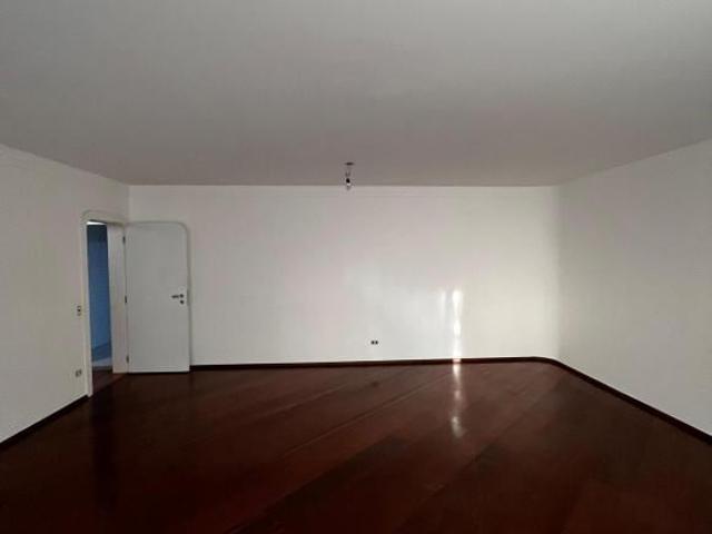 Apartamento à venda em Cidade Centenário com 154 m², 4 quartos, 2 vagas