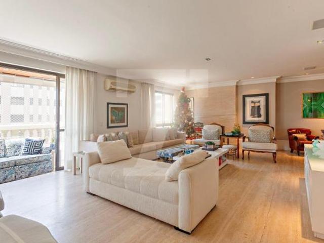 Apartamento à venda em Cidade Jardim
