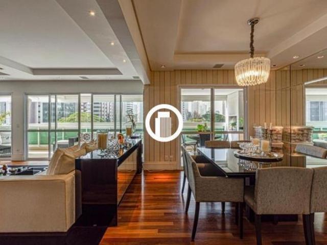 Apartamento à venda em Cidade Monções