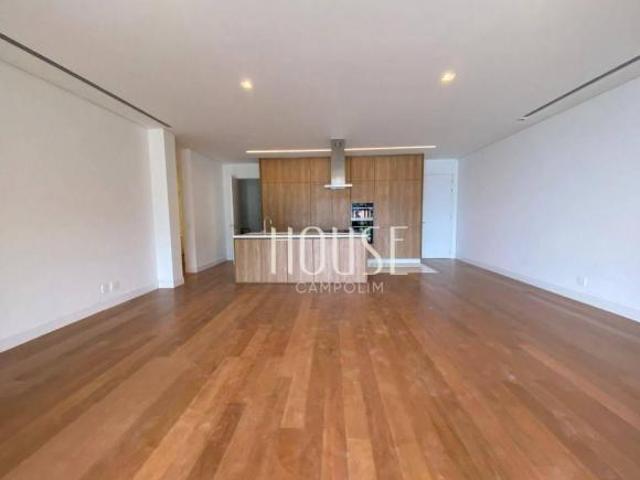 Apartamento à venda em condomínio fechado em Porto Feliz | 437m² em Boa Vista Village | AP2143