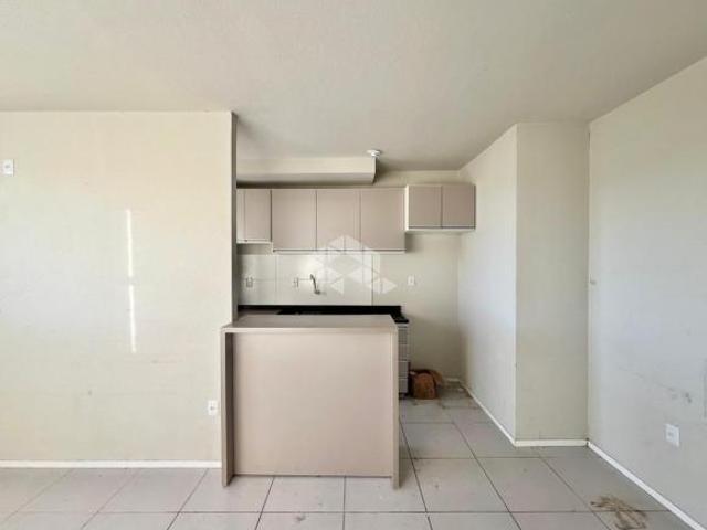 Apartamento à venda em Condomínio Fechado no Bairro Patronato Residencial La S
