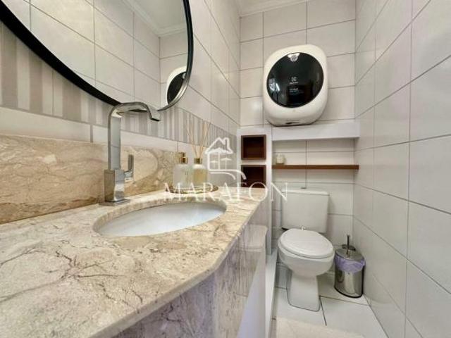 APARTAMENTO À VENDA EM GRAMADO COM TRÊS DORMITÓRIOS!