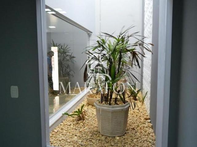 APARTAMENTO À VENDA EM GRAMADO COM TRÊS SUÍTES!