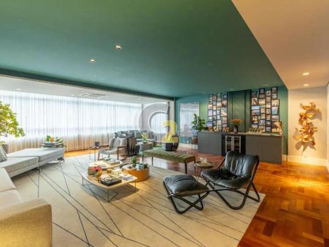 Apartamento á venda em Higienópolis, 5 quartos, 4 suítes, 2 vagas de garagem