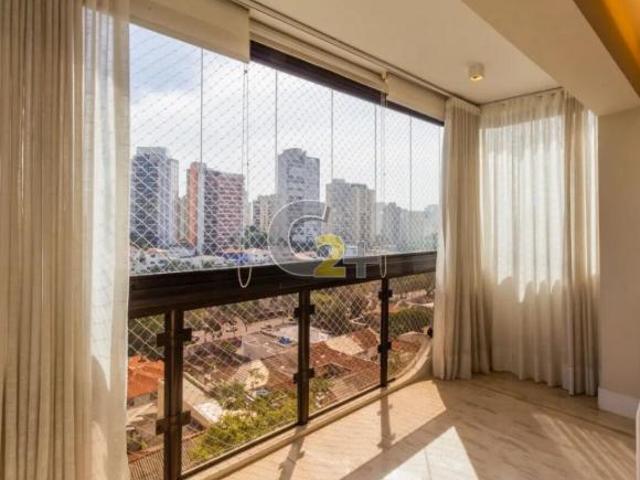 Apartamento á venda em Higienópolis, 3 suítes, 2 vagas de garagem