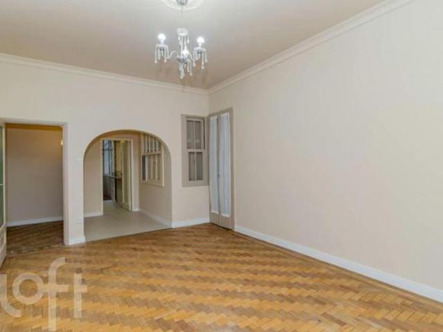 Apartamento à venda em Independência com 139 m², 3 quartos