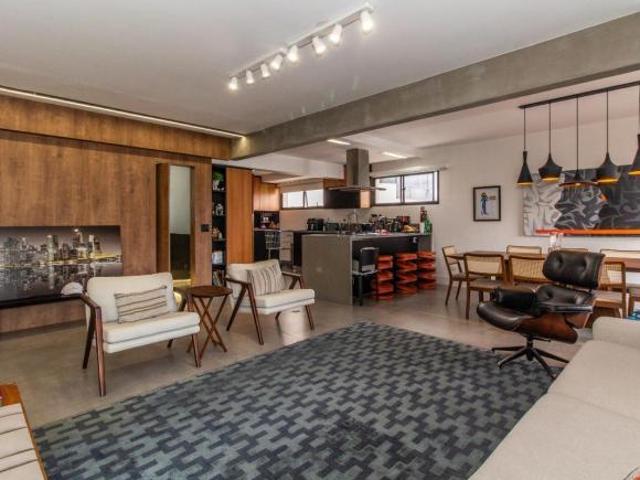 Apartamento à venda em Indianópolis com 200 m², 3 quartos, 4 vagas