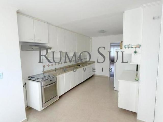 Apartamento à venda em Interlagos