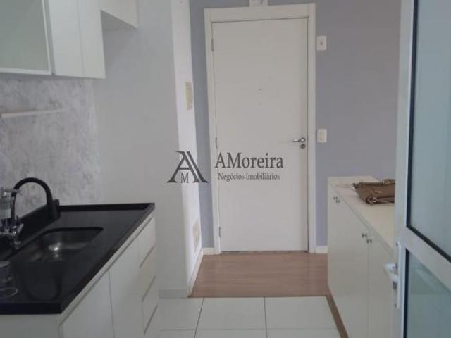 Apartamento à venda em Jundiaí SP na Vila Lacerda: 3 quartos, 1 suíte, 2 salas e vaga de garagem. Co