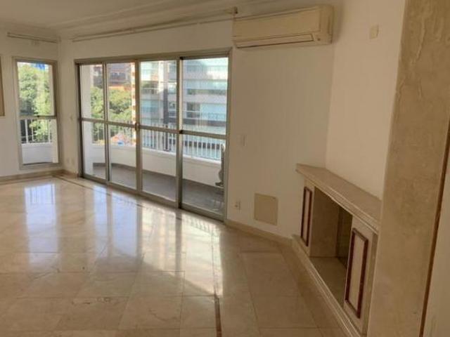 Apartamento à venda em Paraíso com 320 m², 4 quartos, 3 vagas
