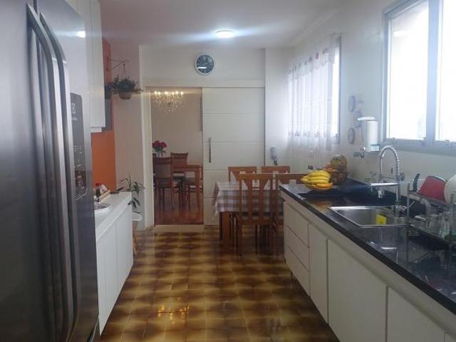 Apartamento à venda em Paraisópolis com 211 m², 3 quartos, 3 vagas