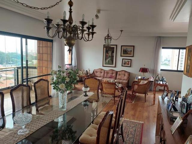 Apartamento à venda em Parque São Jorge com 198 m², 3 quartos, 2 vagas