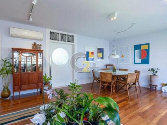 Apartamento a venda em Perdizes com 3 quartos, 2 suítes e 2 vagas!