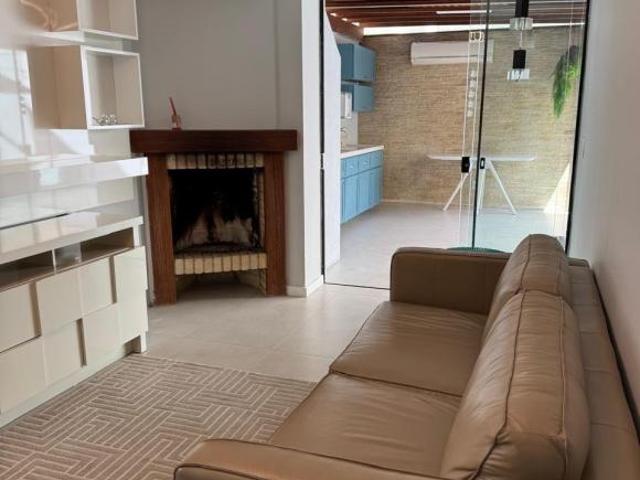 Apartamento à venda em Petrópolis