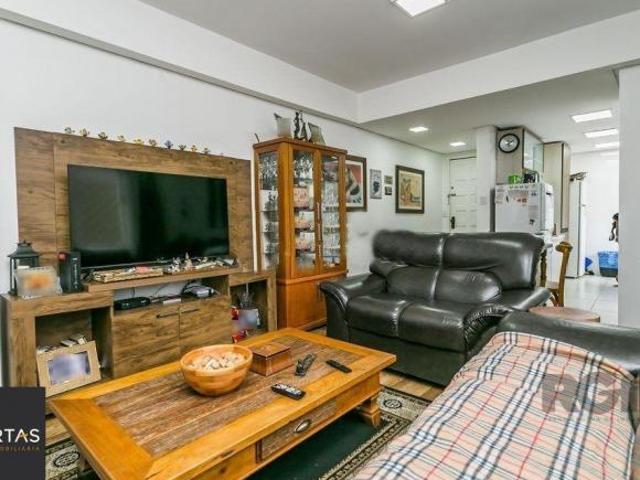 Apartamento à venda em Petrópolis