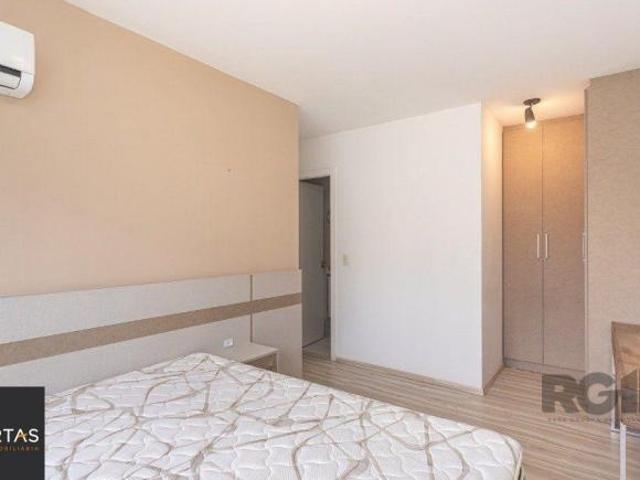 Apartamento à venda em Petrópolis