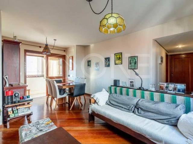 Apartamento à venda em Petrópolis