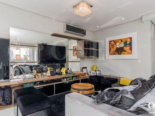 Apartamento à venda em Petrópolis