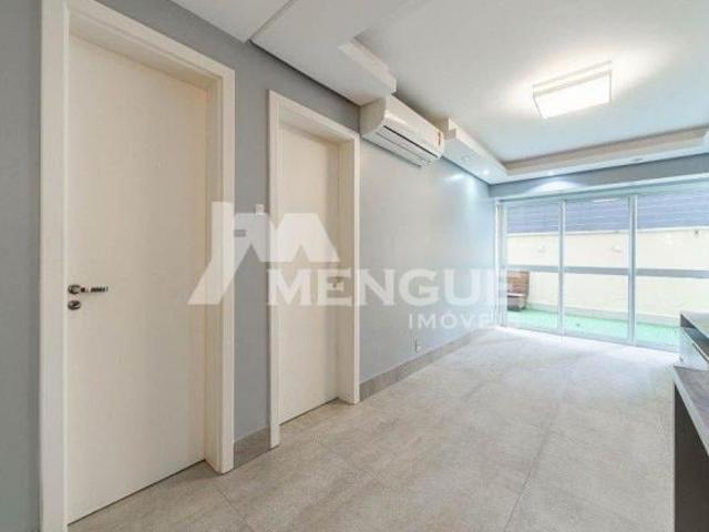 Apartamento à venda em Petrópolis