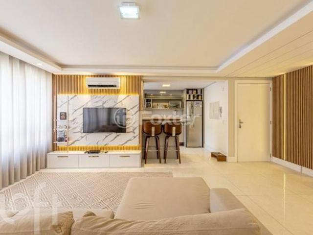 Apartamento à venda em Petrópolis com 89 m², 3 quartos, 1 suíte, 1 vaga