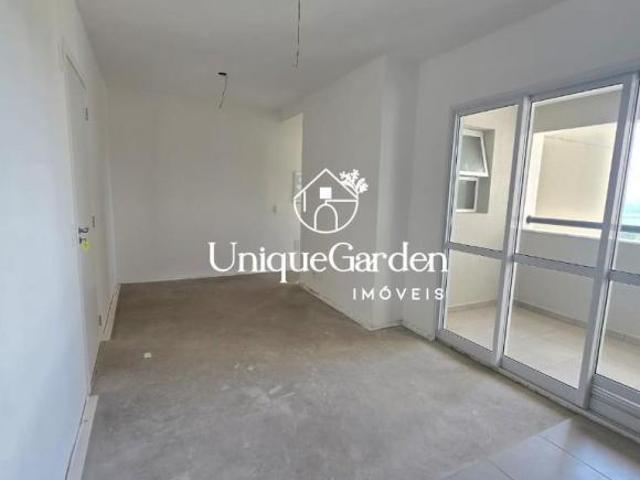 Apartamento à venda em São José dos Campos SP, na Vila Industrial: 2 quartos, 1 suíte, 2 salas, 1 ba