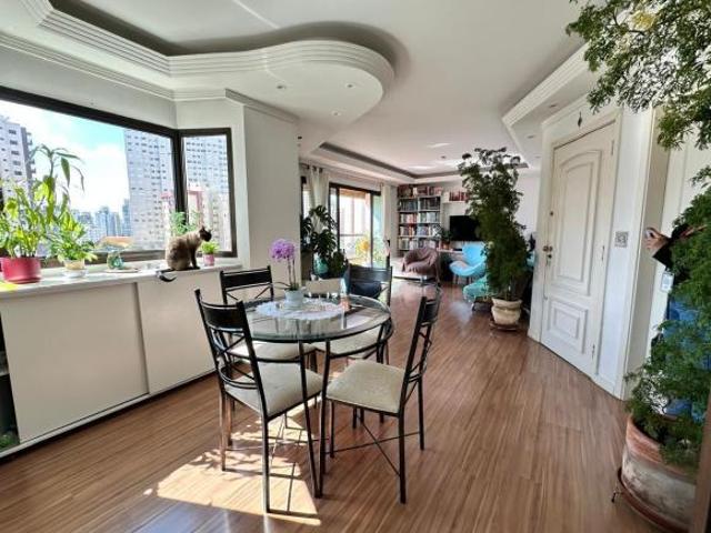 Apartamento à venda em Santa Teresinha com 136 m², 3 quartos, 2 vagas
