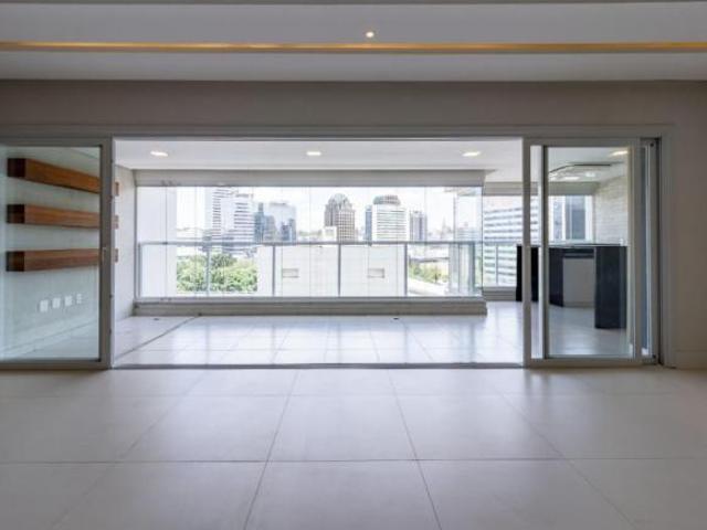 Apartamento à venda em Santo Amaro