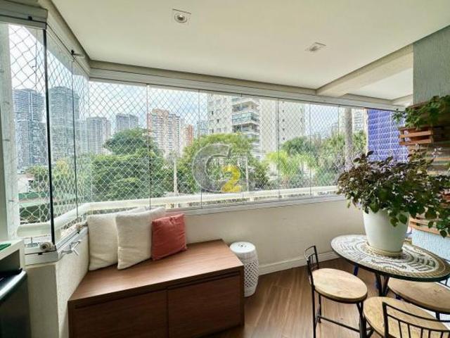 Apartamento á venda em Santo Amaro, 3 quartos, 2 suítes 2 vagas de garagem