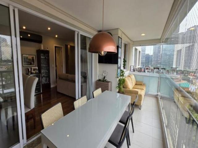 Apartamento à venda em Santo Amaro