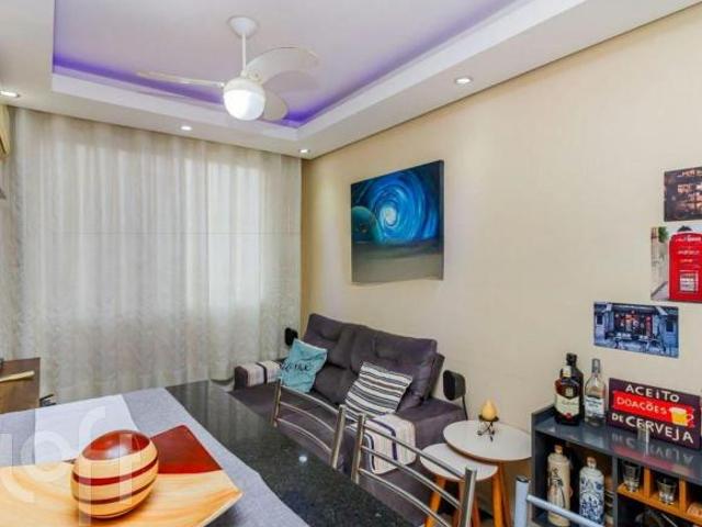 Apartamento à venda em Sarandi com 48 m², 2 quartos, 1 vaga