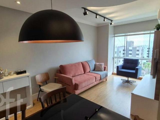 Apartamento à venda em Sarandi com 56 m², 2 quartos, 1 vaga