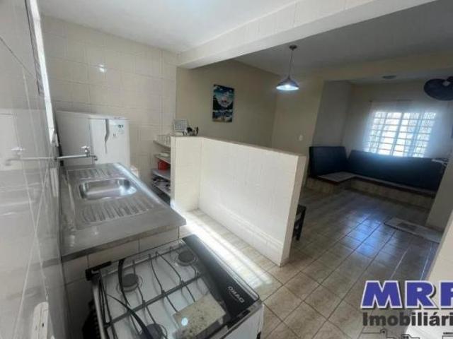Apartamento á venda em Ubatuba na praia da Enseada, apenas 270 mts da praia. Oportunidade!