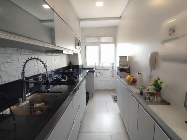 Apartamento à venda em Valinhos, Parque das Colinas, com 2 quartos, com 49 m²