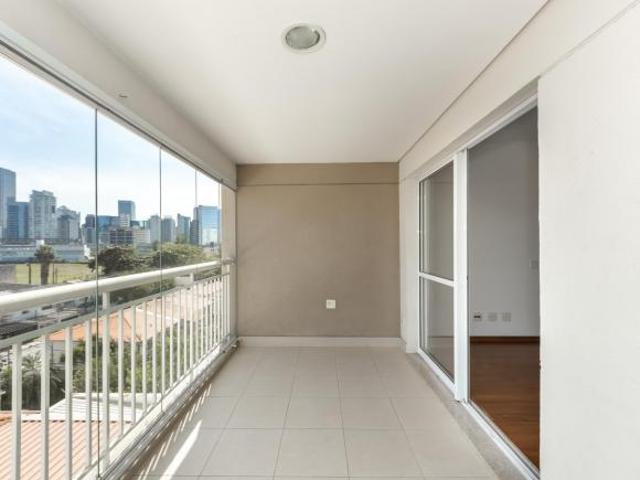 Apartamento à venda em Vila Cordeiro com 77 m², 2 quartos, 1 vaga