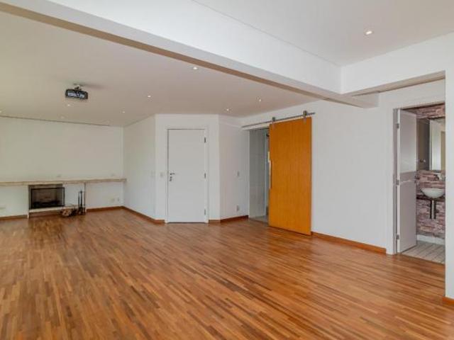 Apartamento à venda em Vila Andrade com 128 m², 3 quartos, 3 vagas