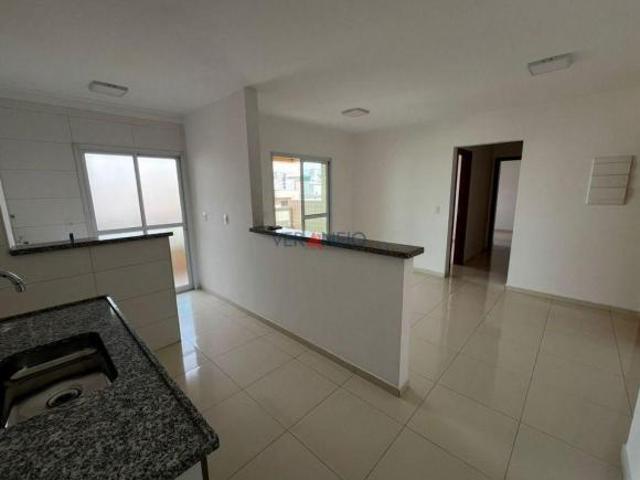 Apartamento à Venda em Vila Guilhermina, Praia Grande SP