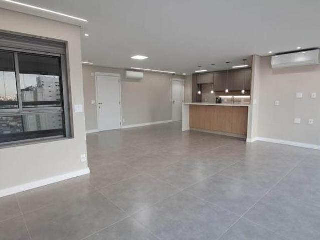 Apartamento à venda em Vila Dom Pedro I com 122 m², 3 quartos, 2 vagas