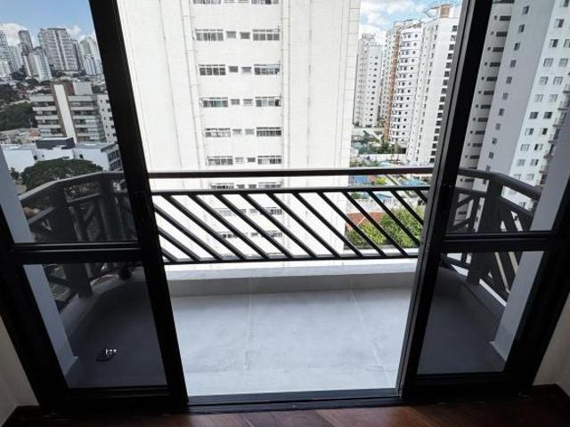 Apartamento à venda em Vila Hamburguesa com 200 m², 4 quartos, 3 vagas