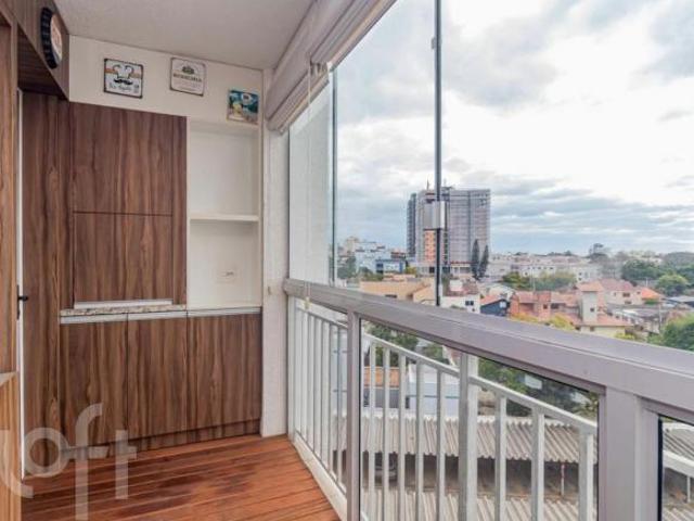 Apartamento à venda em Vila Ipiranga com 68 m², 2 quartos, 1 suíte, 1 vaga