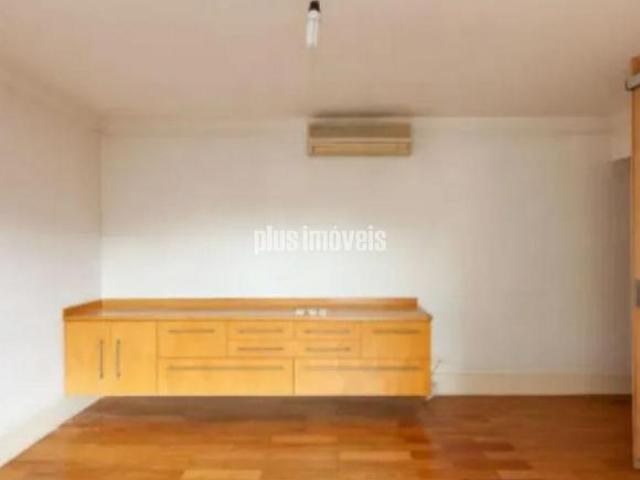 Apartamento à venda em Vila Madalena com 365m² 4 quartos, 6 vagas