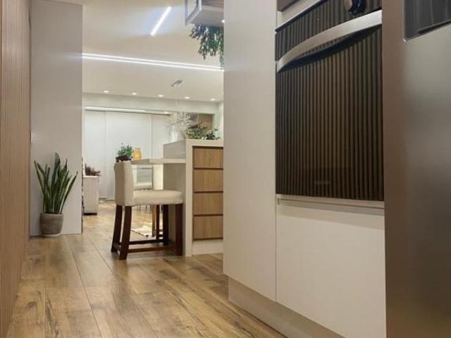 Apartamento à venda em Vila Sonia com 124 m², 3 quartos, 2 vagas